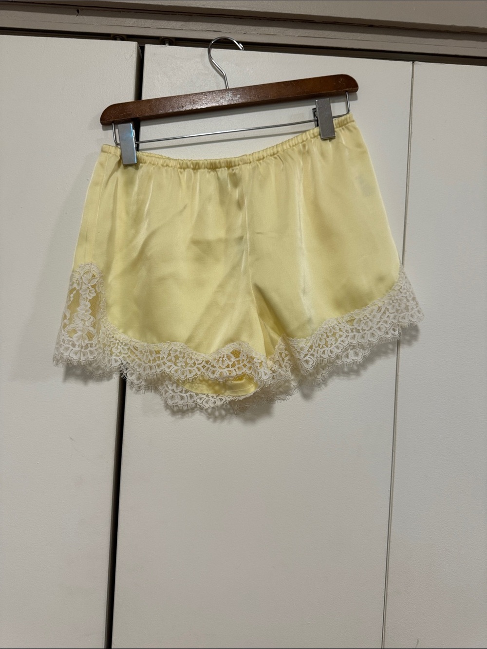 Whimsy Satin Short - Picture 5 of 5